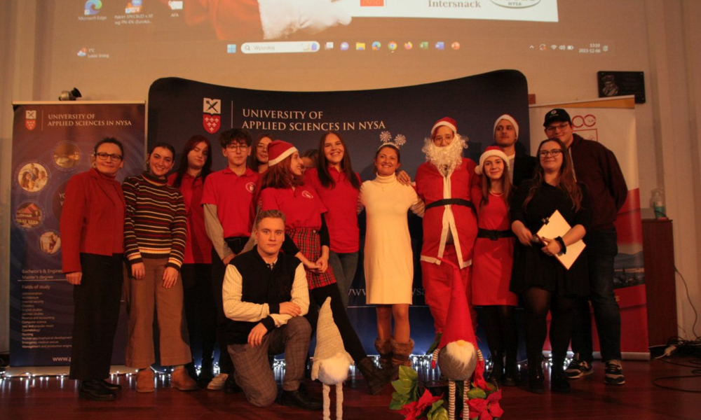 Christmas English-language Art Forms with the University of Applied Sciences in Nysa