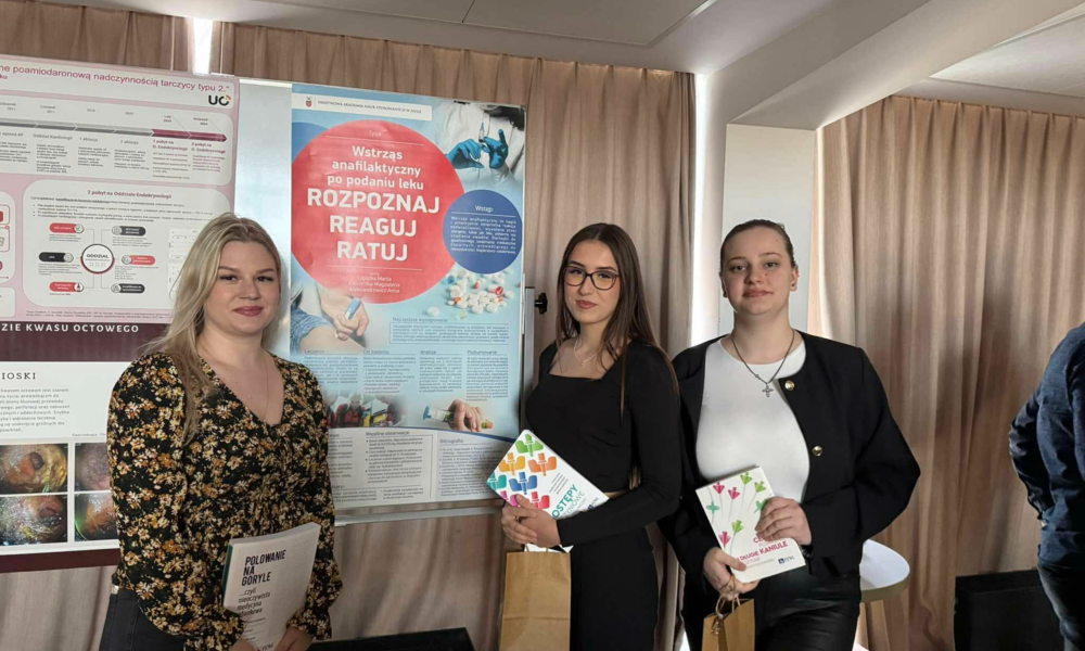 Nagroda Publiczności dla posteru studentek kierunku Pielęgniarstwo w konferencji CODE BLUE 2025