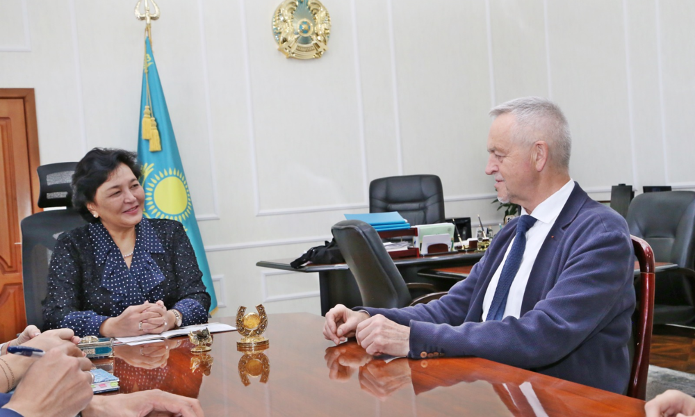 Wizyta dr. inż. Adama Ujmy w Kazachstanie w ramach Erasmus+ Staff Mobility for Training