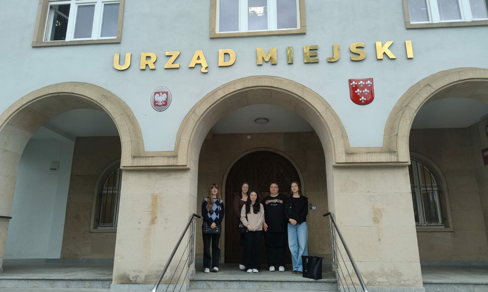 Komunikacja i wizerunek administracji w praktyce