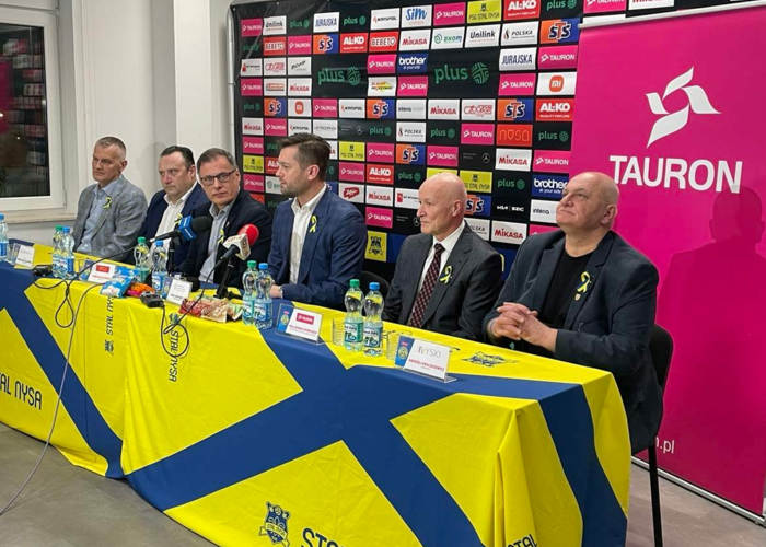 Akademia Siatkówki Stal Nysa z TAURONEM