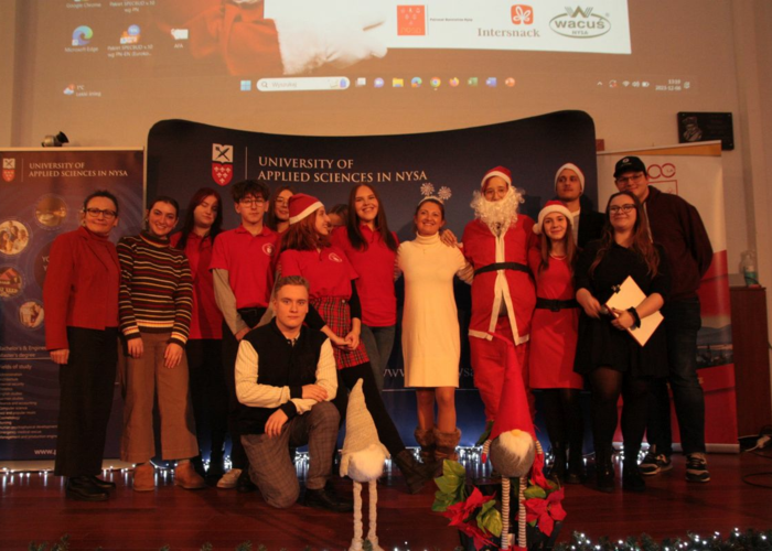 Christmas English-language Art Forms with the University of Applied Sciences in Nysa