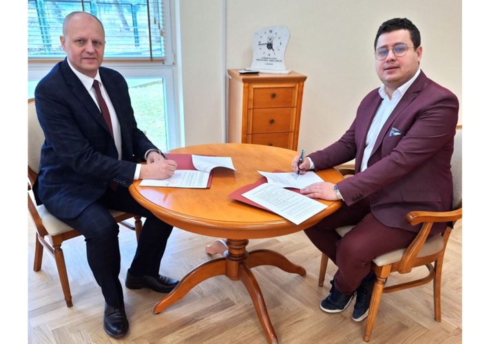 Podpisanie umowy o współpracy Nyskiej Akademii z Bankiem Spółdzielczym w Otmuchowie