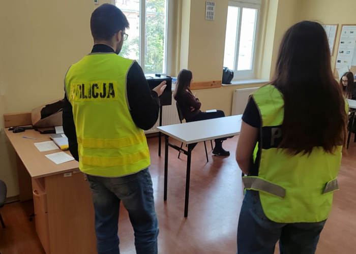 Negocjacje policyjne i mediacje