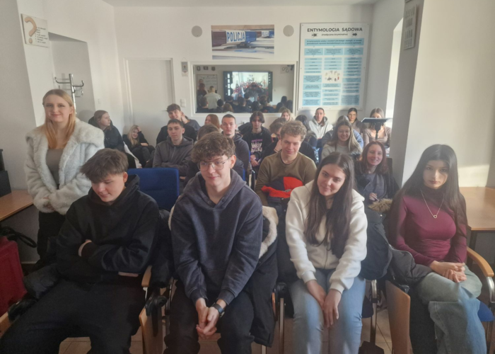 Warsztaty z techniki kryminalistycznej dla uczniów Zespołu Szkół w Głuchołazach