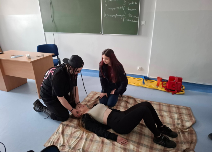 Ćwiczenia praktyczne z pierwszej pomocy