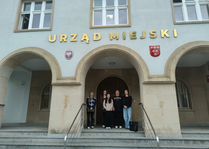 Komunikacja i wizerunek administracji w praktyce